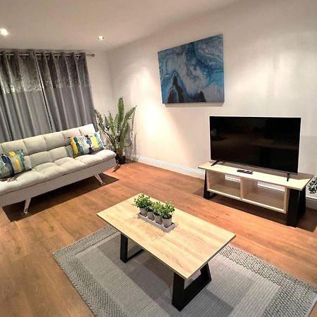 3Br House Ossett-Wakefield, Free Parking 3 Cars Wi Fi Long Stays Екстер'єр фото