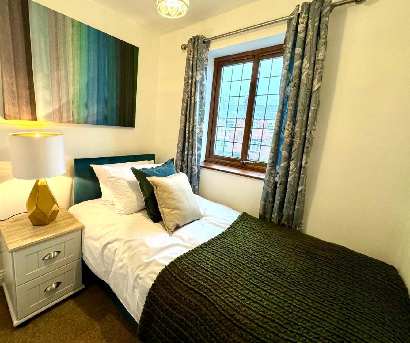 3Br House Ossett-Wakefield, Free Parking 3 Cars Wi Fi Long Stays Екстер'єр фото