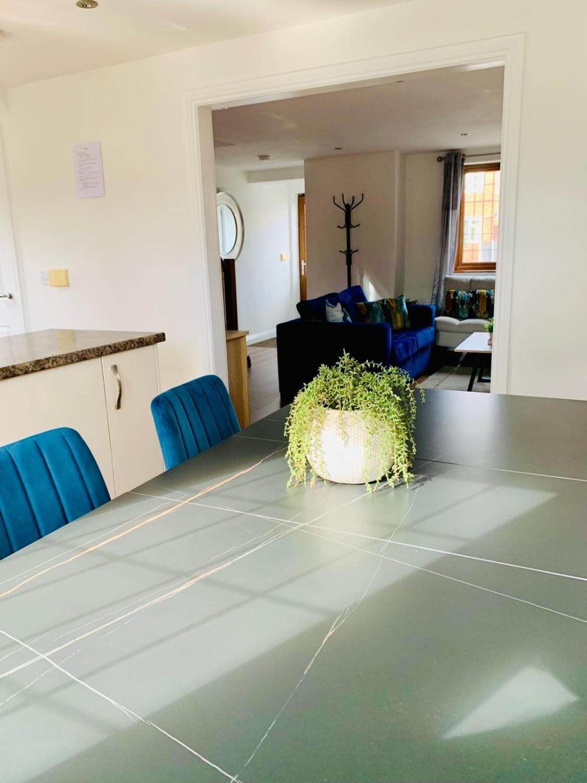 3Br House Ossett-Wakefield, Free Parking 3 Cars Wi Fi Long Stays Екстер'єр фото